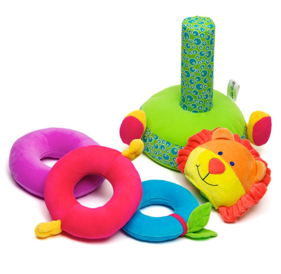 Juego anillas León / Nadie sin regalo