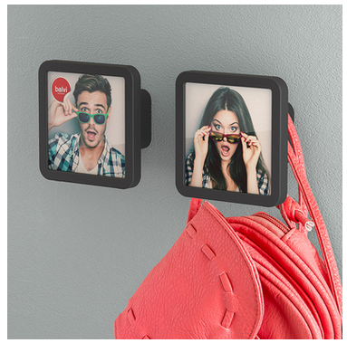 Colgador de pared con foto / Nadie sin regalo