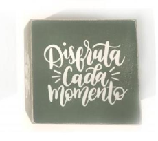 Cubo con mensaje en español verde / Nadie sin regalo