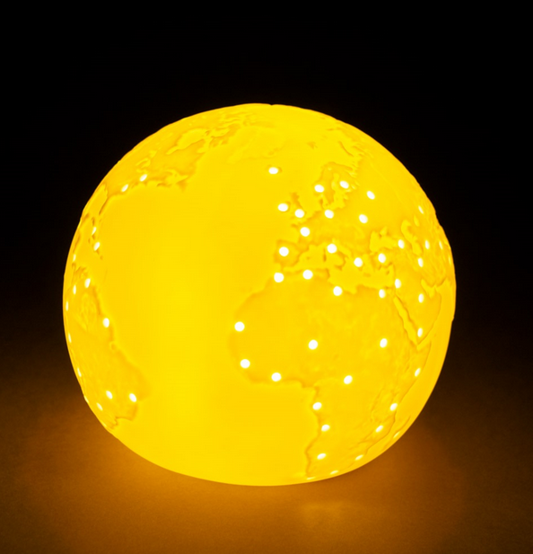 Lámpara de mesa Tierra con luz / Nadie sin regalo