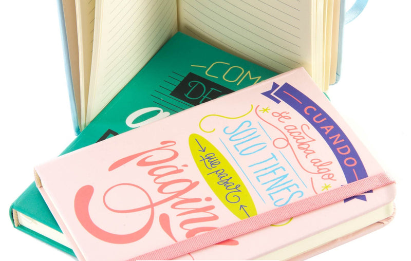 Libreta con frases motivación por dentro / Nadie sin regalo