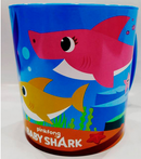 Taza Baby Shark microondas detalle / Nadie sin regalo