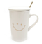 Taza blanca smile tapa y cuchara "Golden Chic" / Nadie sin regalo